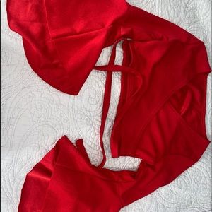 Never worn! Bought it from shein and didn’t fit!